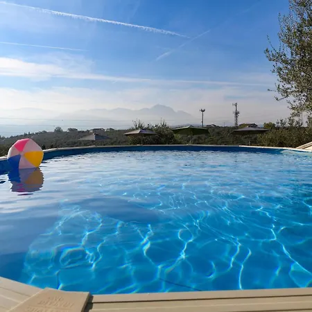 Appartement In With Swimming Pool Moscufo